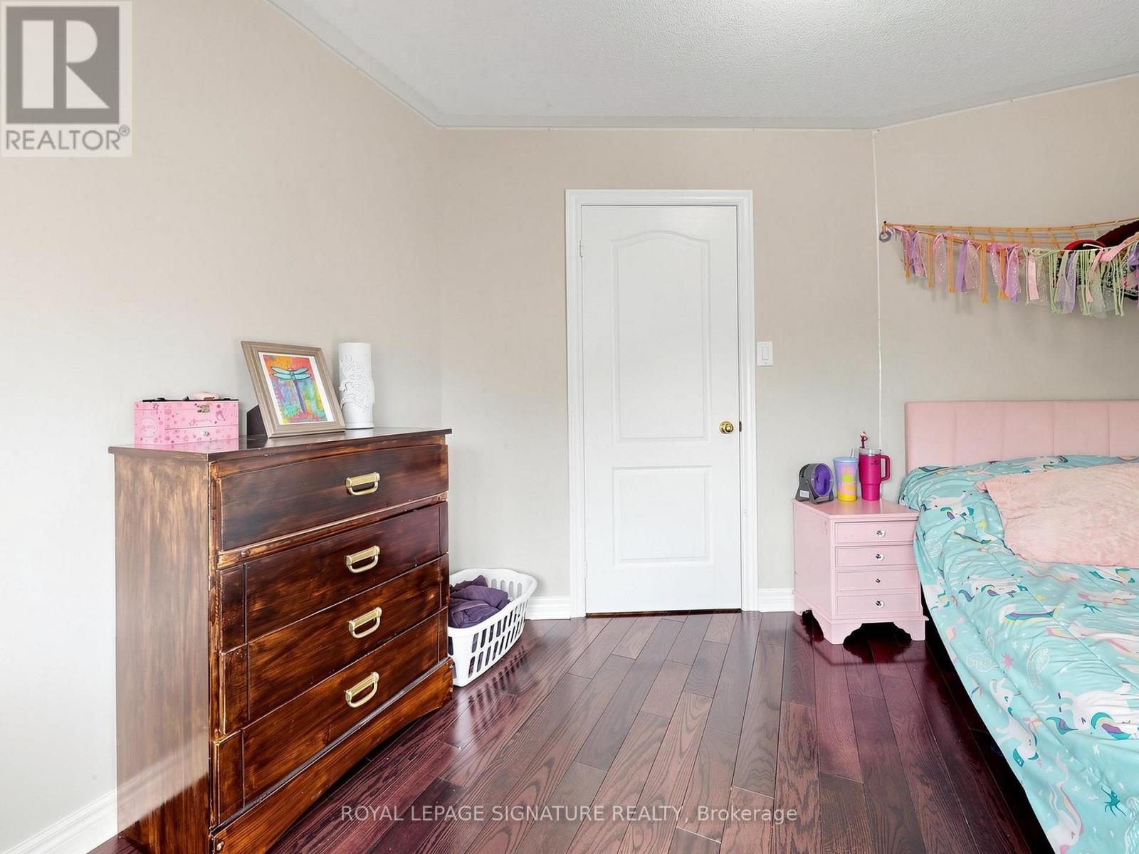 208 WESTON DRIVE - 35