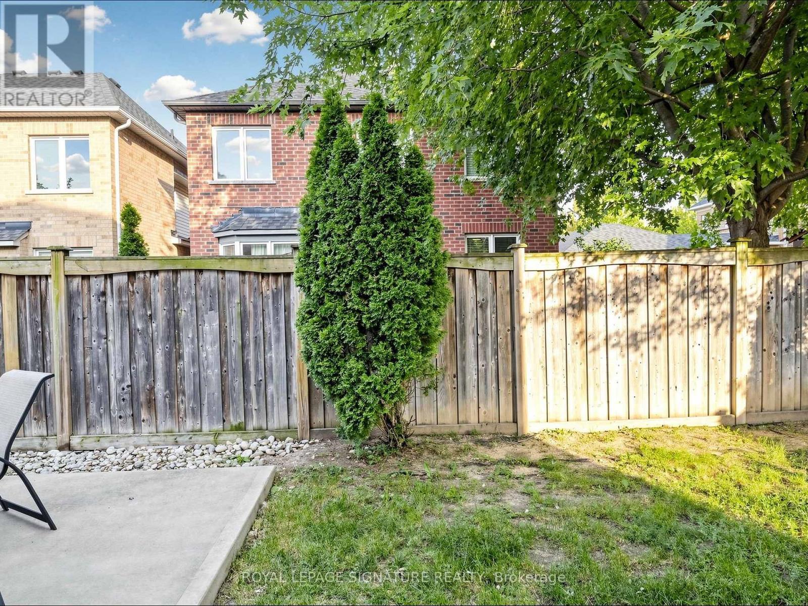 208 WESTON DRIVE - 47