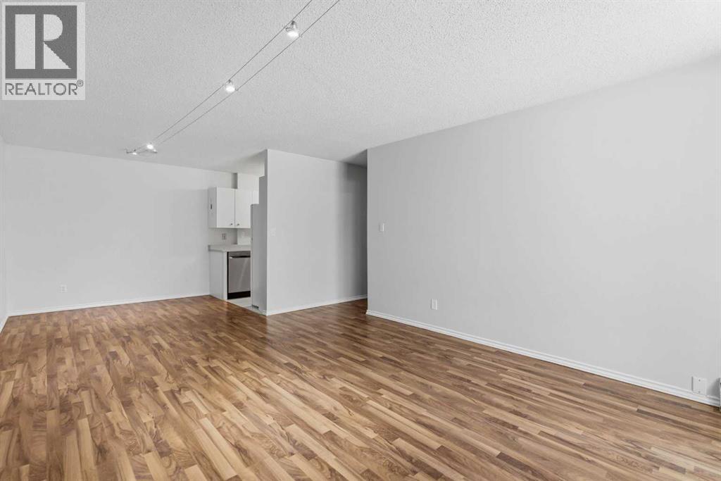 #14D 80 Galbraith Drive SW - 22