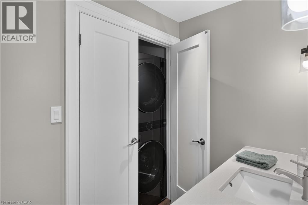 258 LYNDEN Road - 23