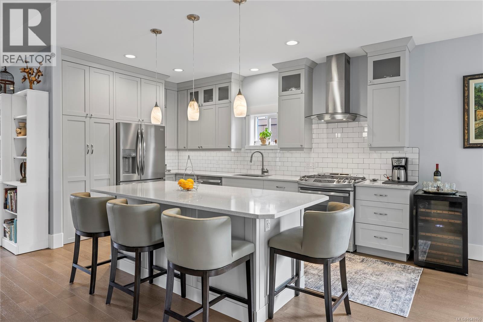 679 Chelsea Pl - Image 2