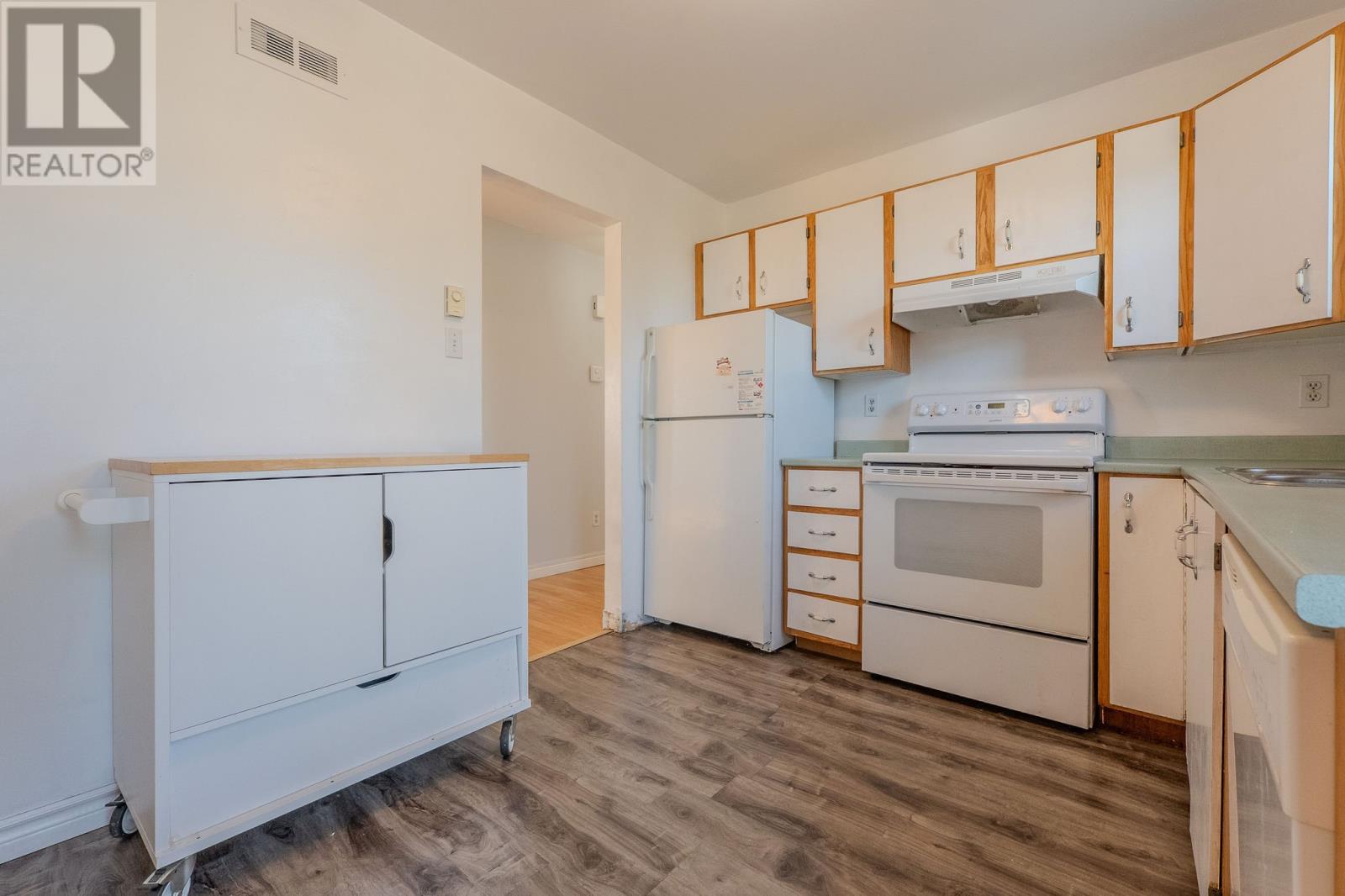 31 Wyatt Boulevard - Image 24