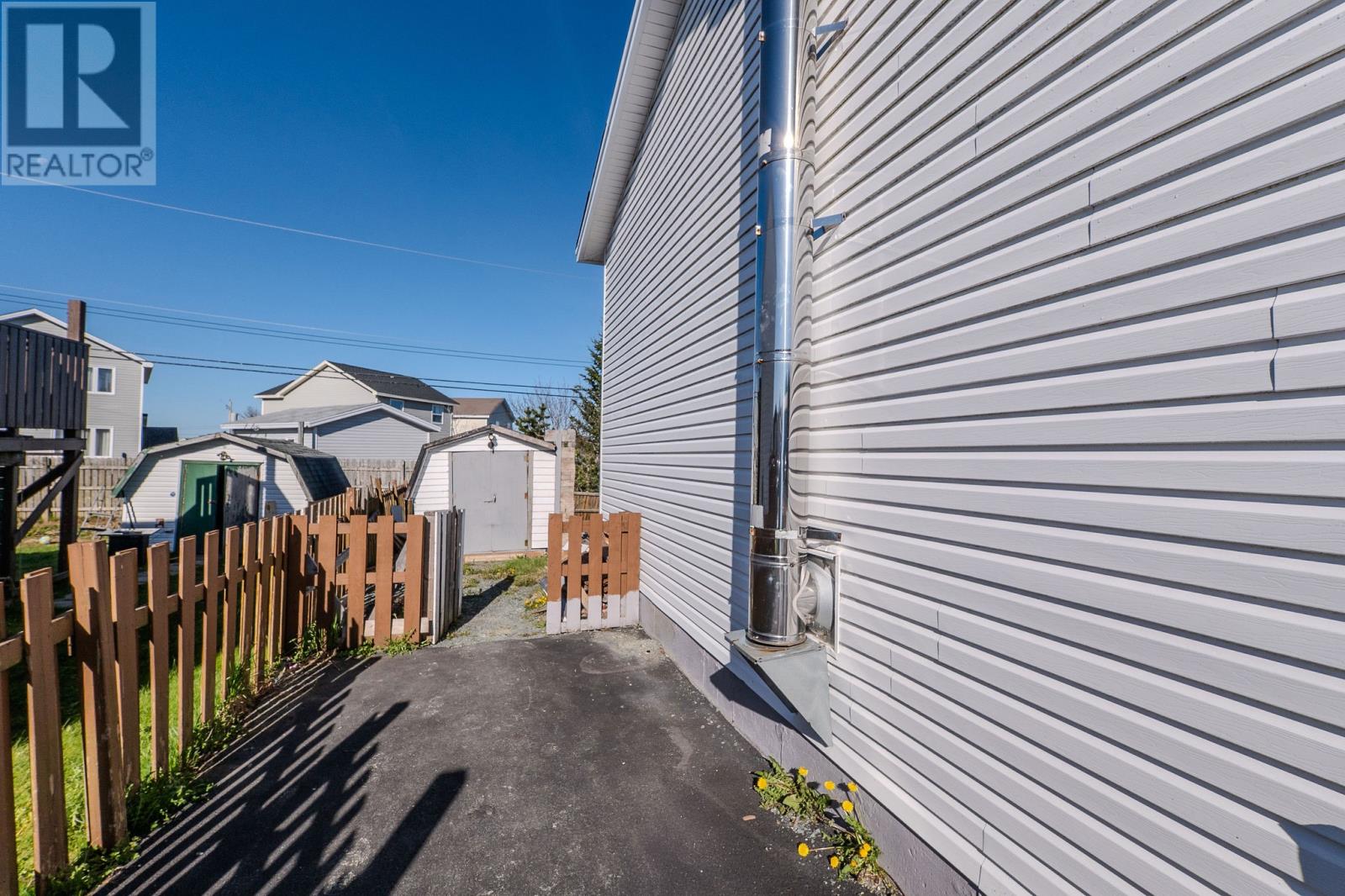31 Wyatt Boulevard - Image 4