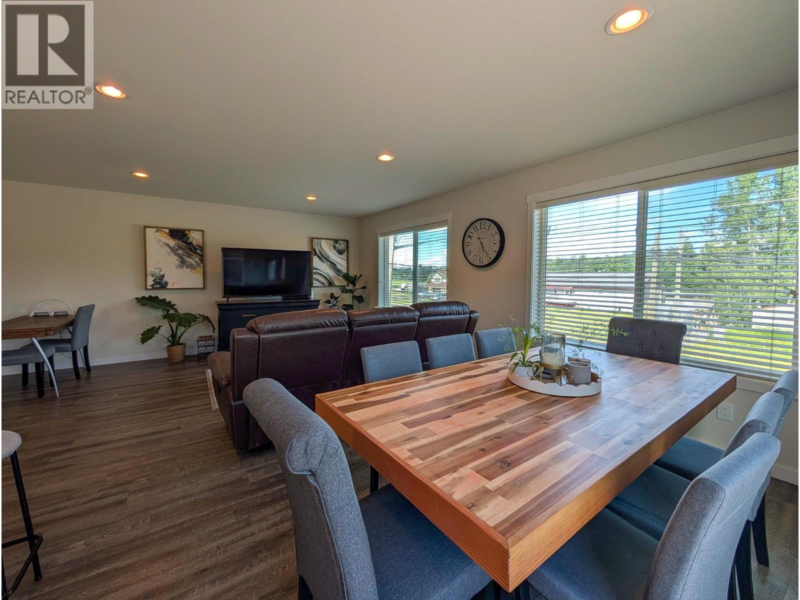 1253 N BLACKBURN ROAD - 11