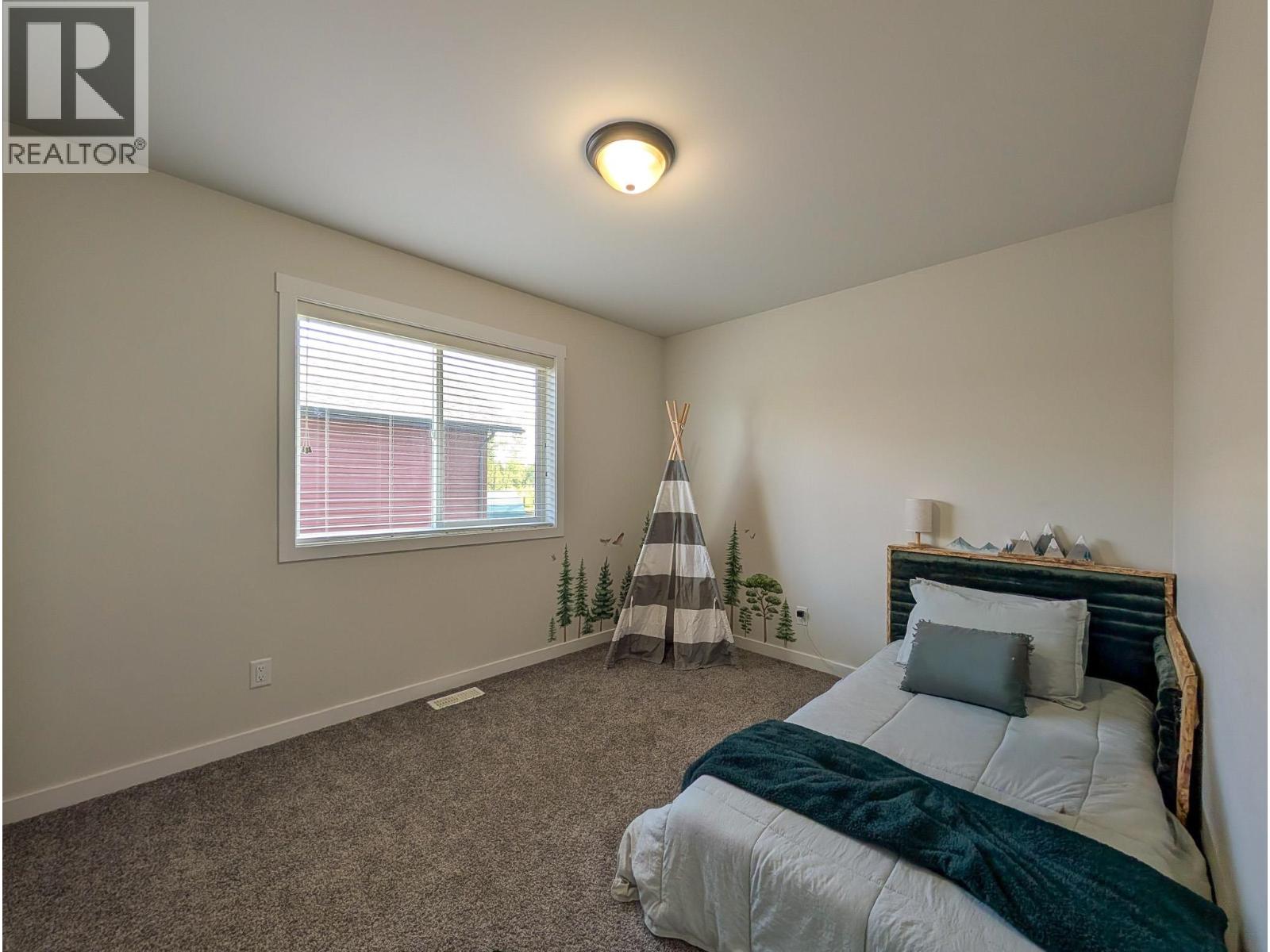 1253 N BLACKBURN ROAD - 17