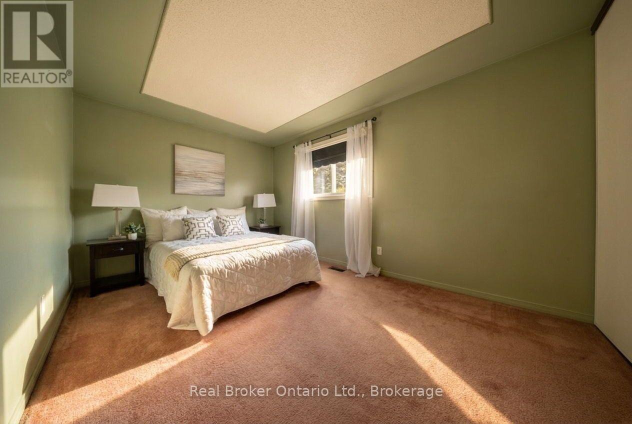 530 TRICO DRIVE - 16