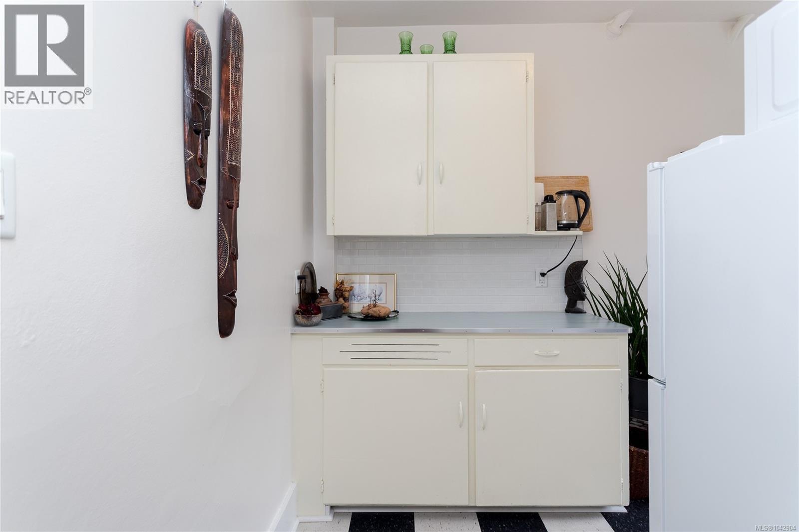 1106 Balmoral Rd - 12