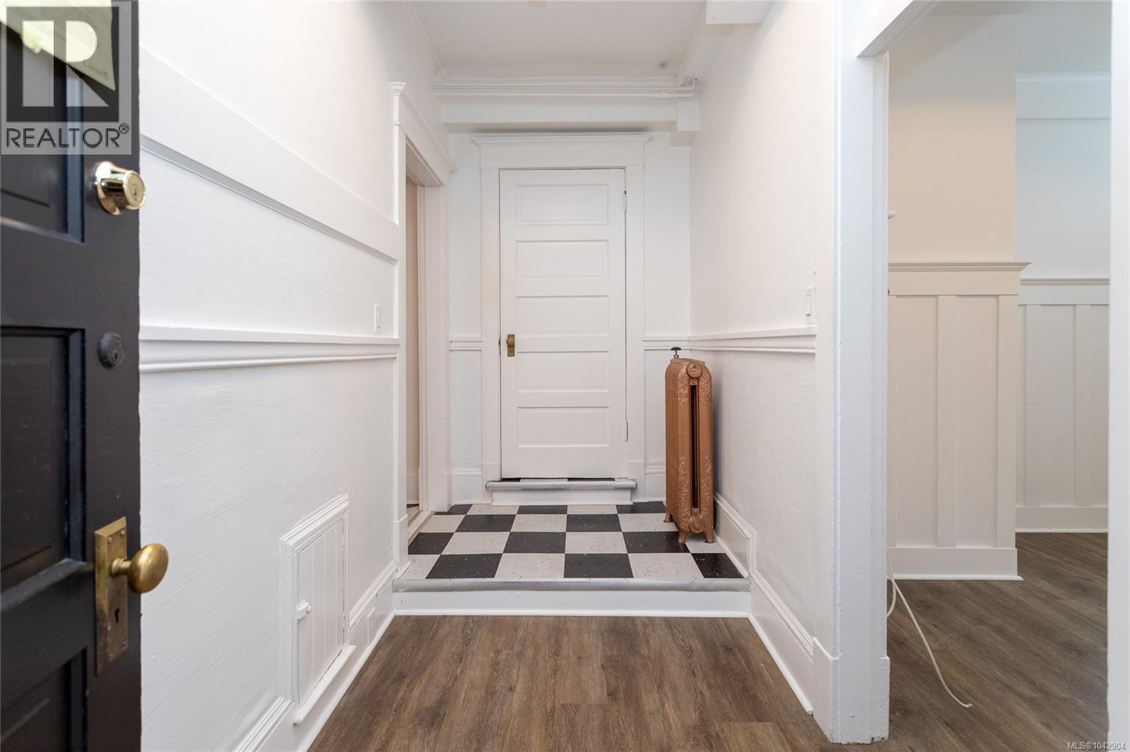 1106 Balmoral Rd - 26