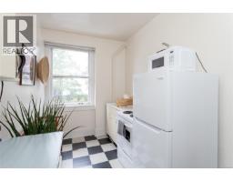 1106 Balmoral Rd, Victoria, BC V8T1B1 Photo 10