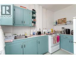 1106 Balmoral Rd, Victoria, BC V8T1B1 Photo 22