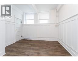 1106 Balmoral Rd, Victoria, BC V8T1B1 Photo 27