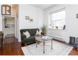 1106 Balmoral Rd, Victoria, BC V8T1B1 Photo 7