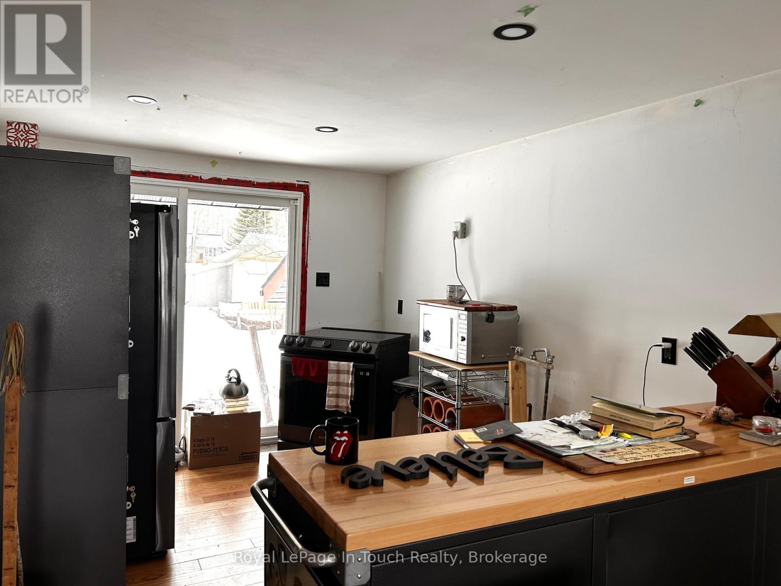 26 DUNDEE DRIVE - 6