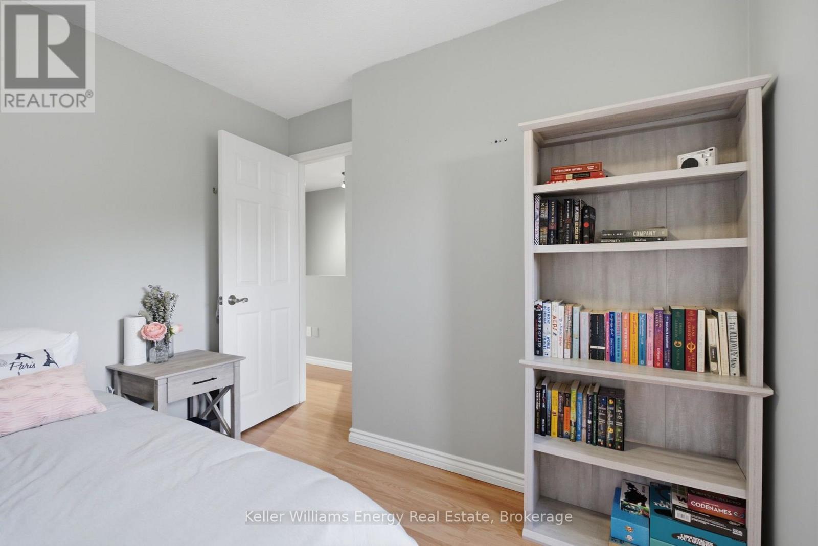 1454 VALLEY DRIVE - 24