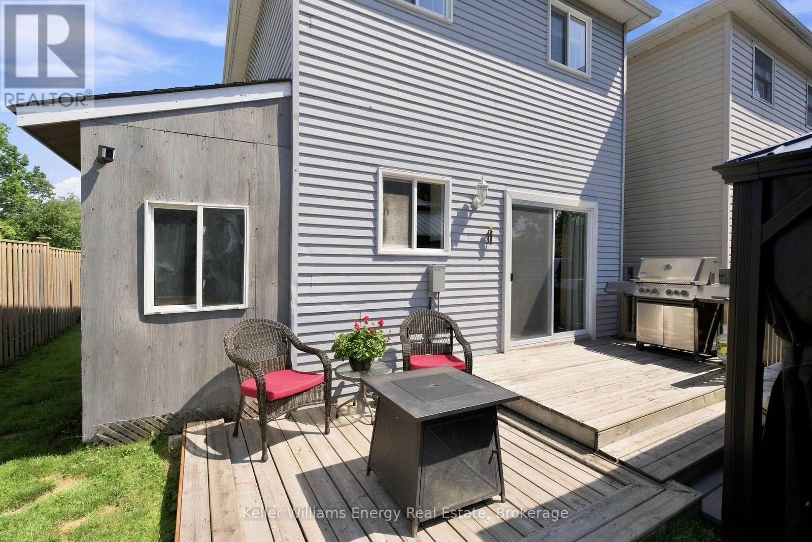 1454 VALLEY DRIVE - 30