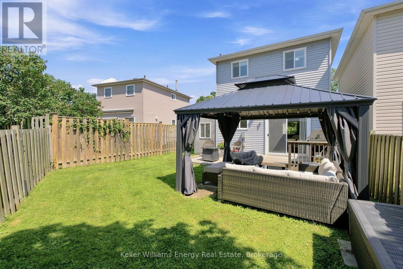 1454 VALLEY DRIVE - 35