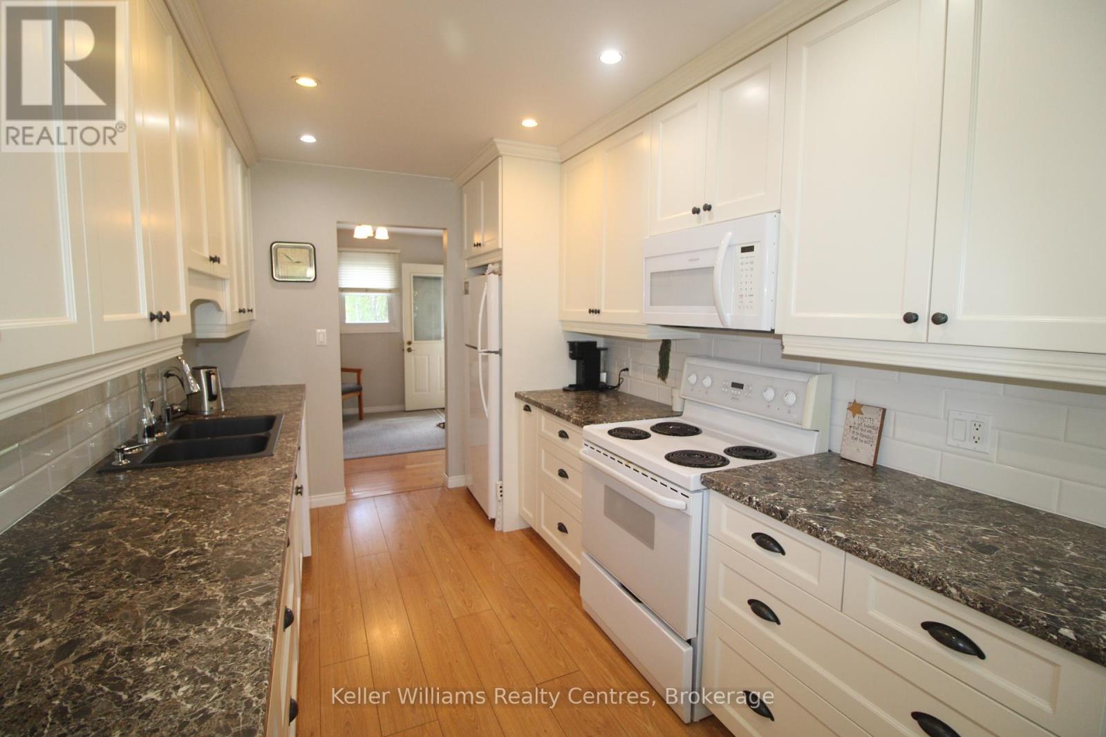 129 COUNTRY LANE ROAD - 21