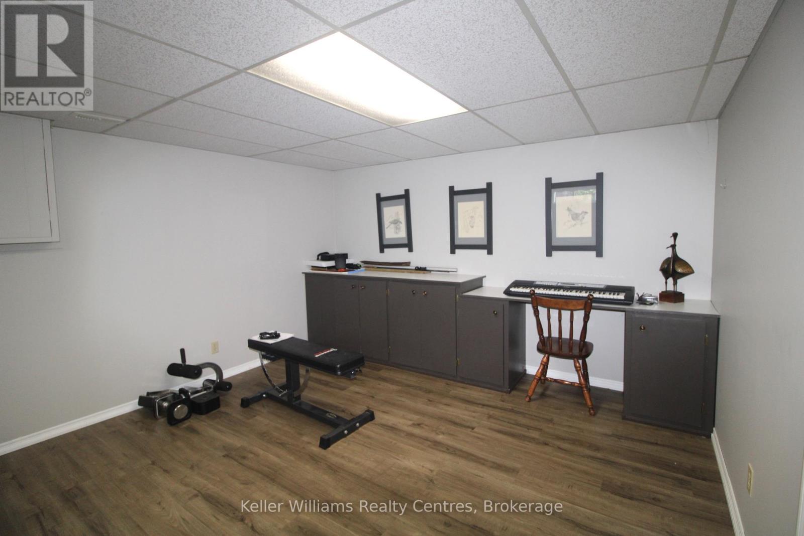 129 COUNTRY LANE ROAD - 40