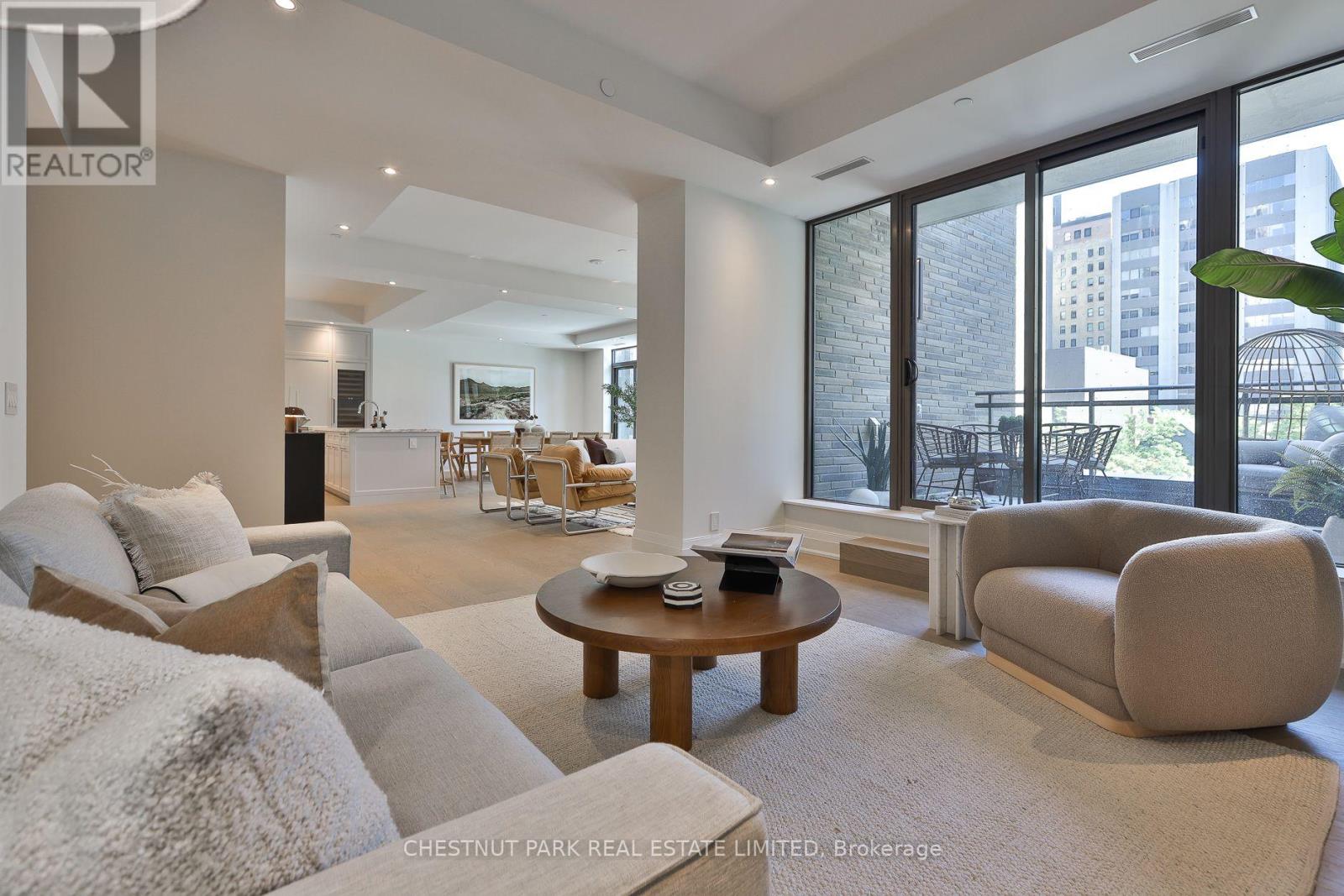 #404 10 PRINCE ARTHUR AVENUE - Image 22
