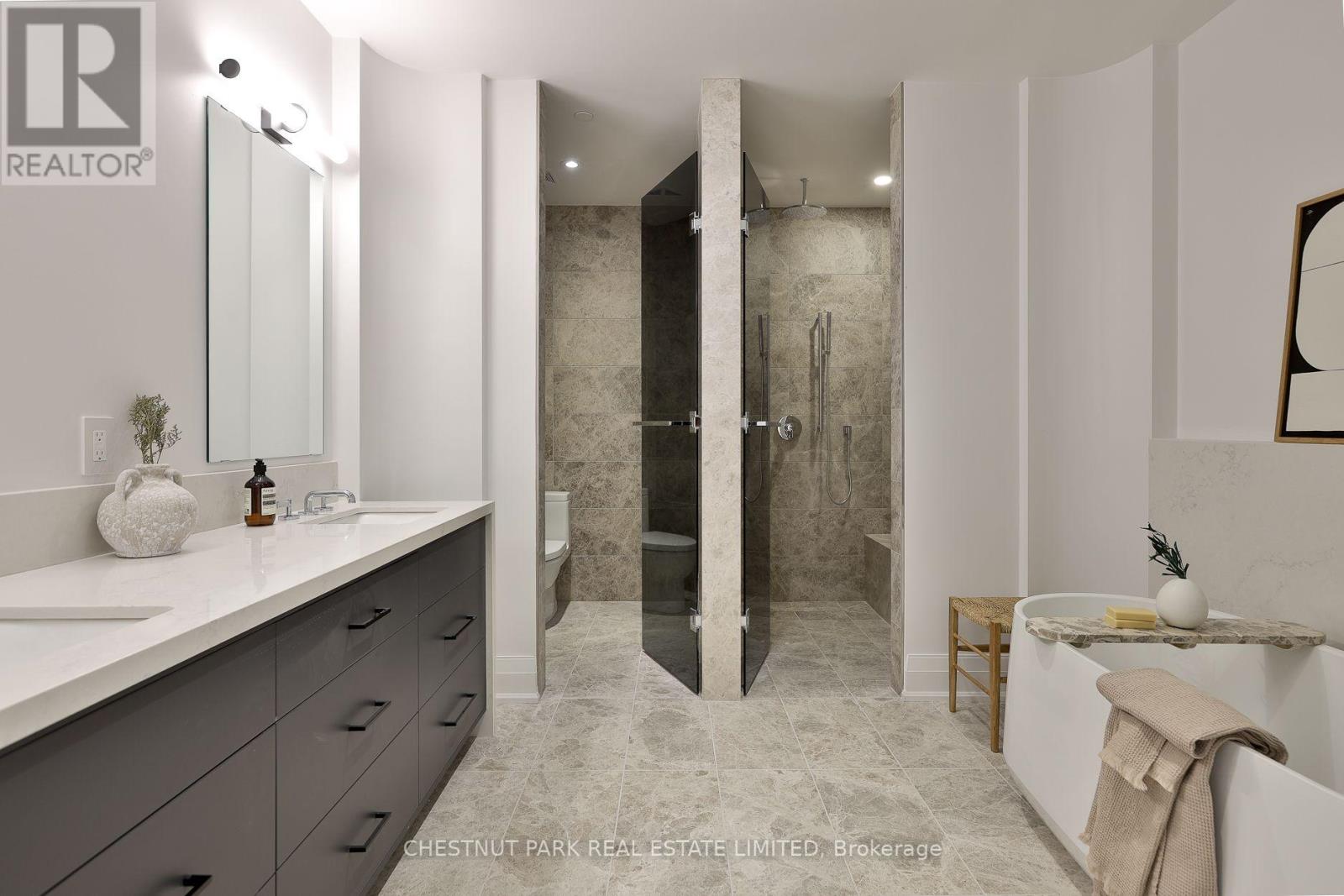 #404 10 PRINCE ARTHUR AVENUE - Image 31