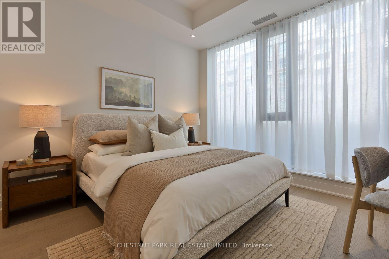 #404 10 PRINCE ARTHUR AVENUE - Image 33