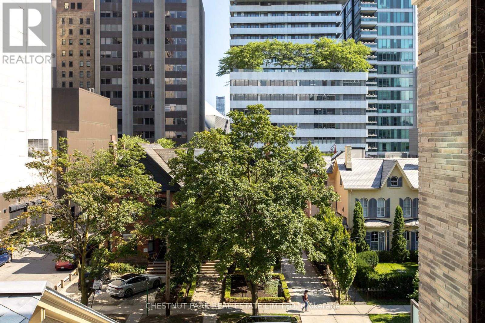 #404 10 PRINCE ARTHUR AVENUE - Image 8