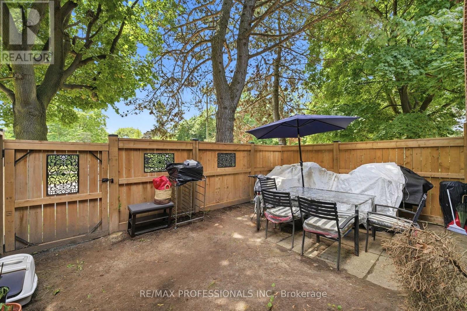 #12 48 THREE VALLEYS DRIVE - 14