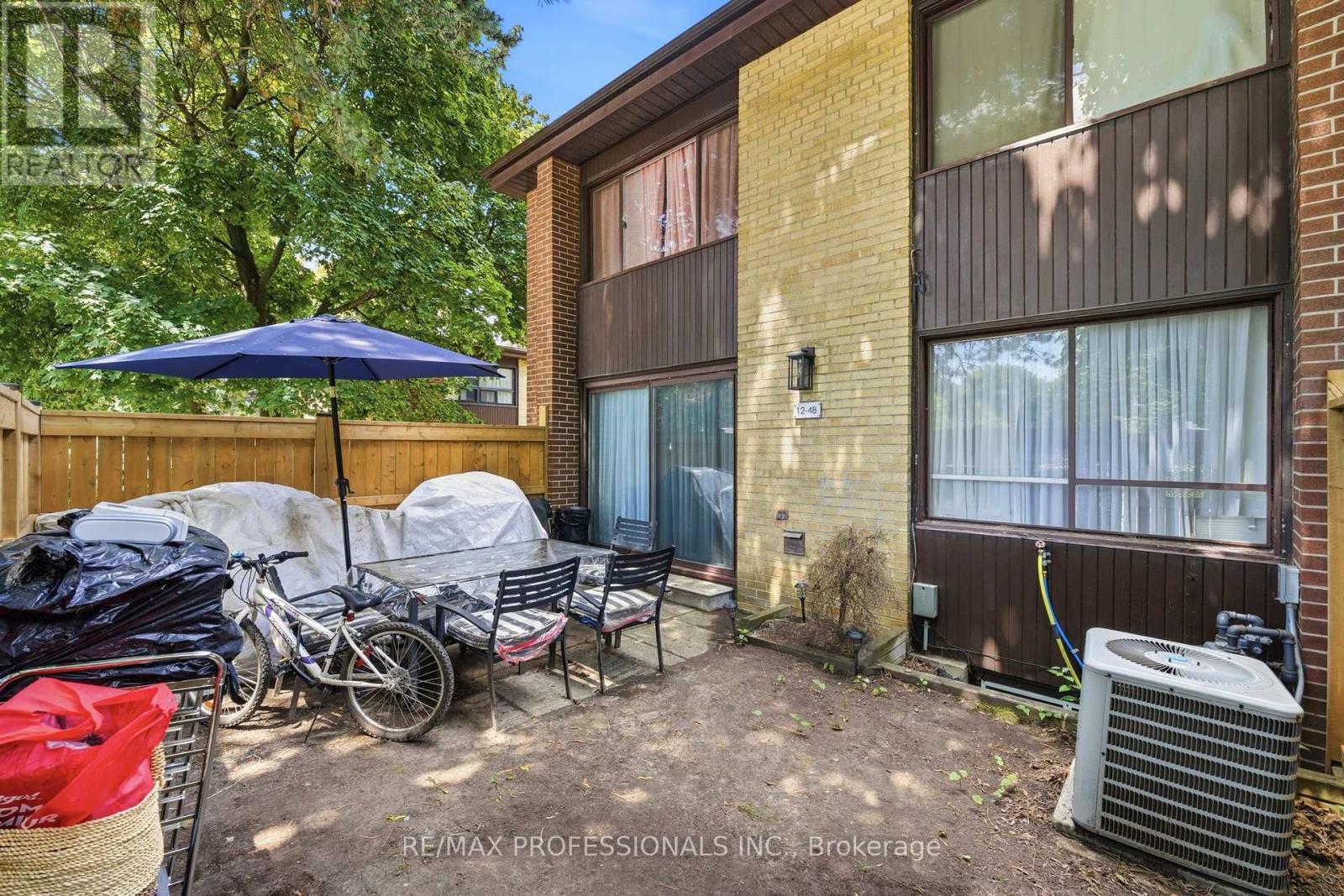 #12 48 THREE VALLEYS DRIVE - 15