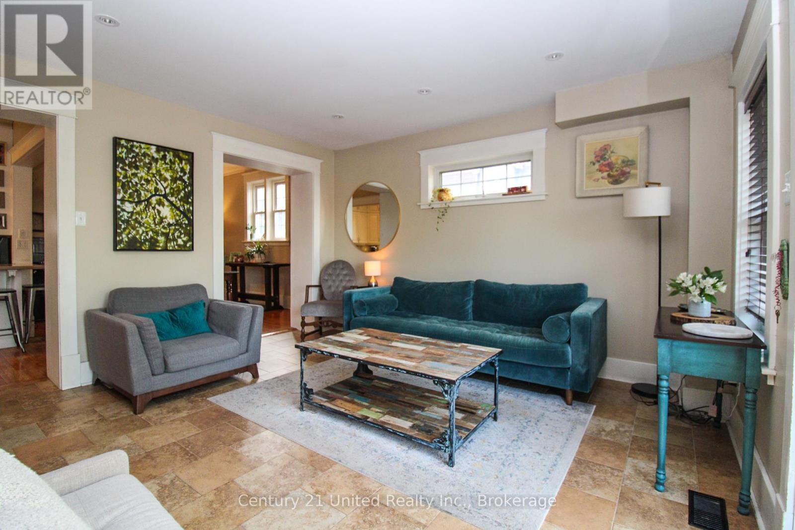566 WATERFORD STREET - 20