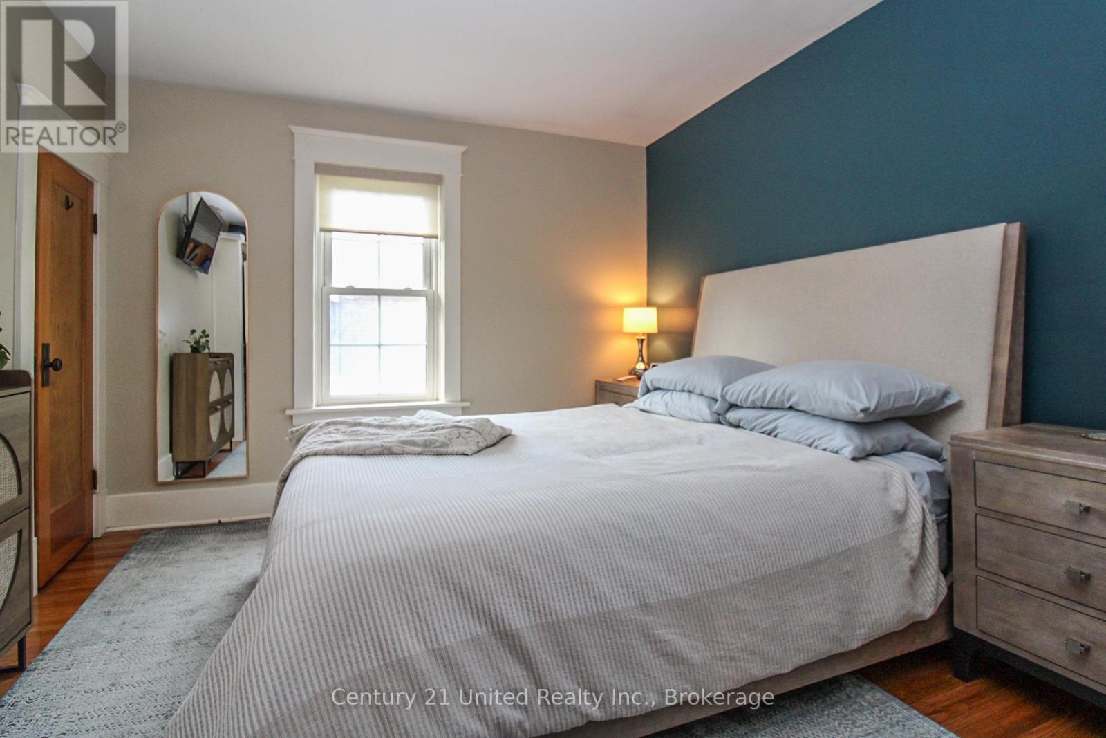 566 WATERFORD STREET - 25
