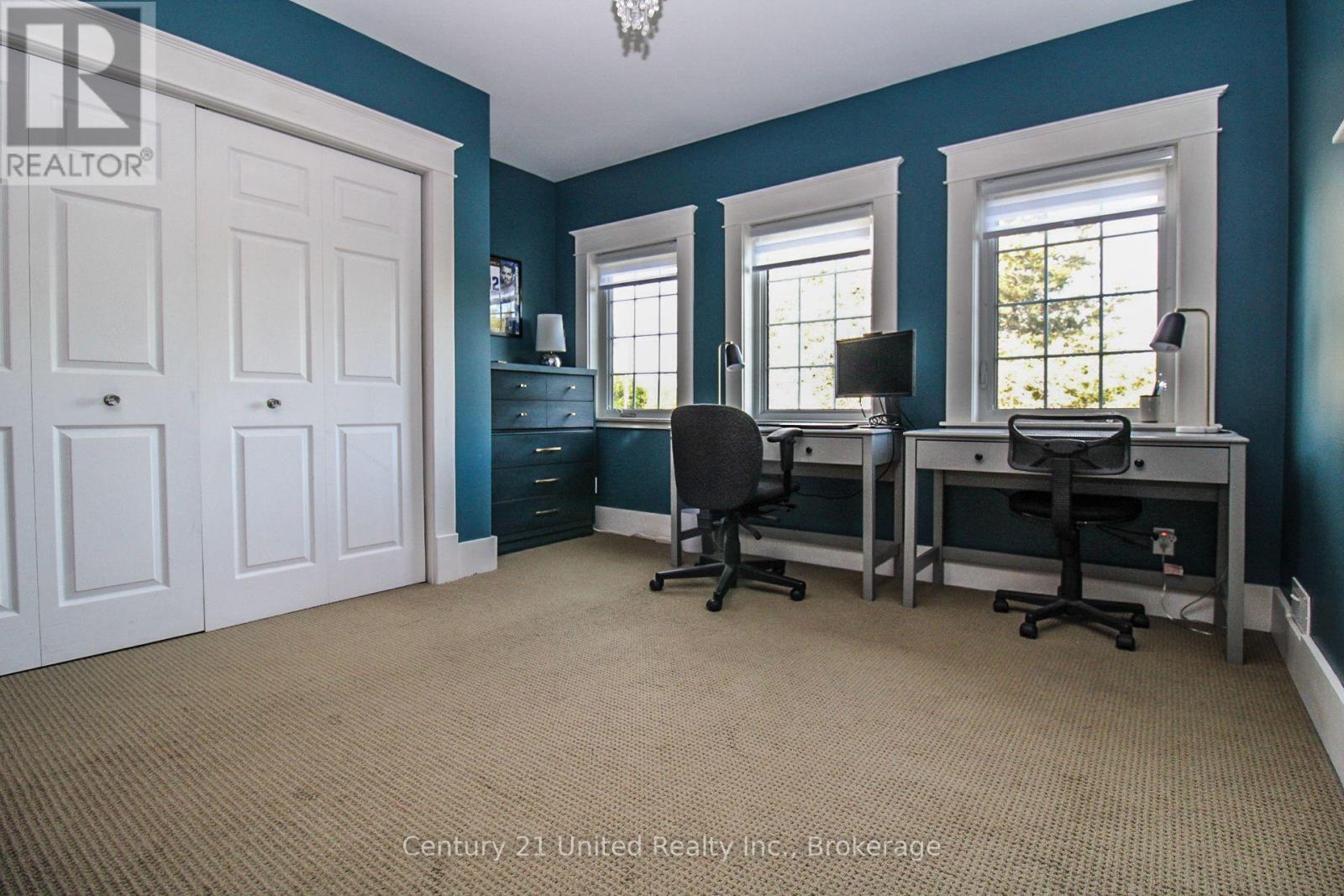 566 WATERFORD STREET - 27