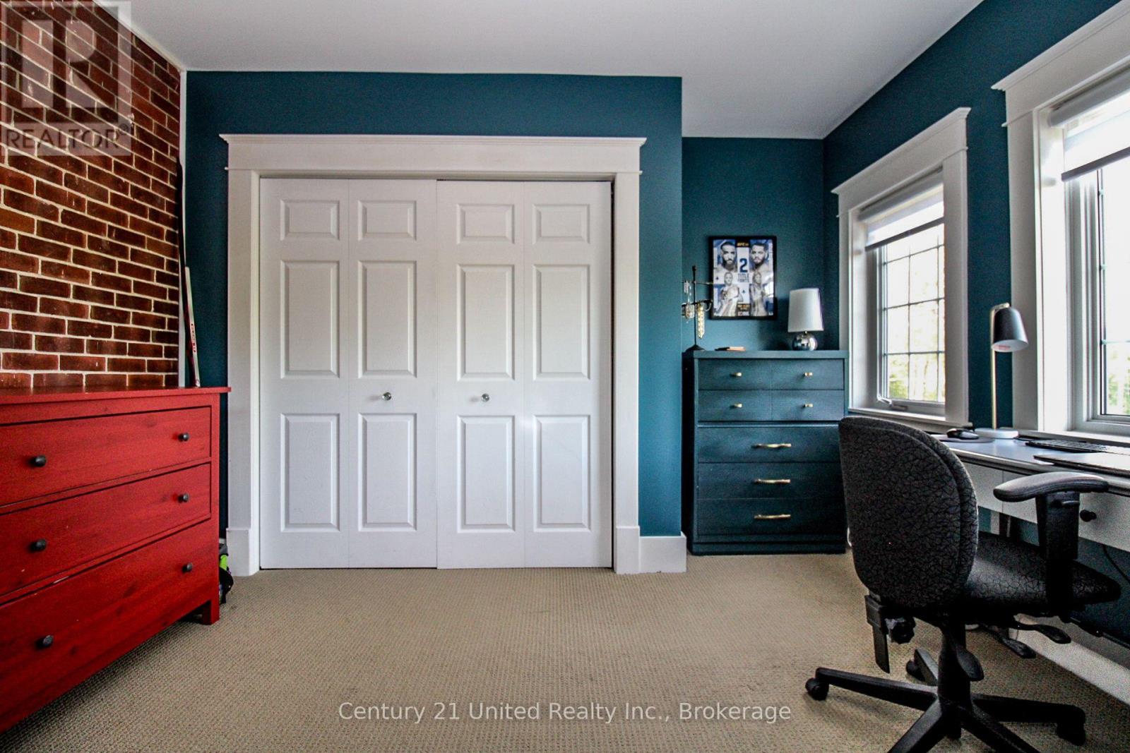 566 WATERFORD STREET - 28