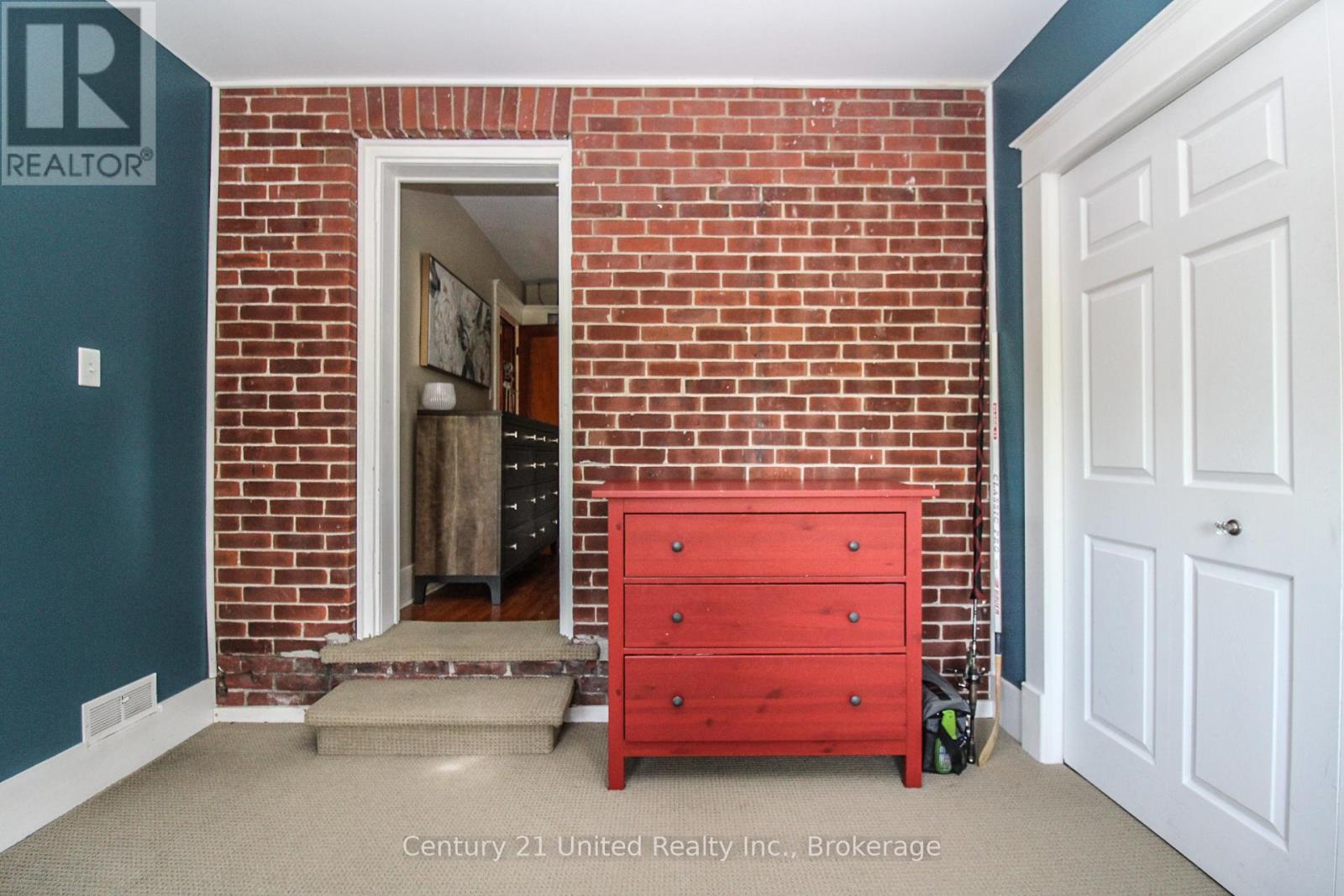 566 WATERFORD STREET - 29