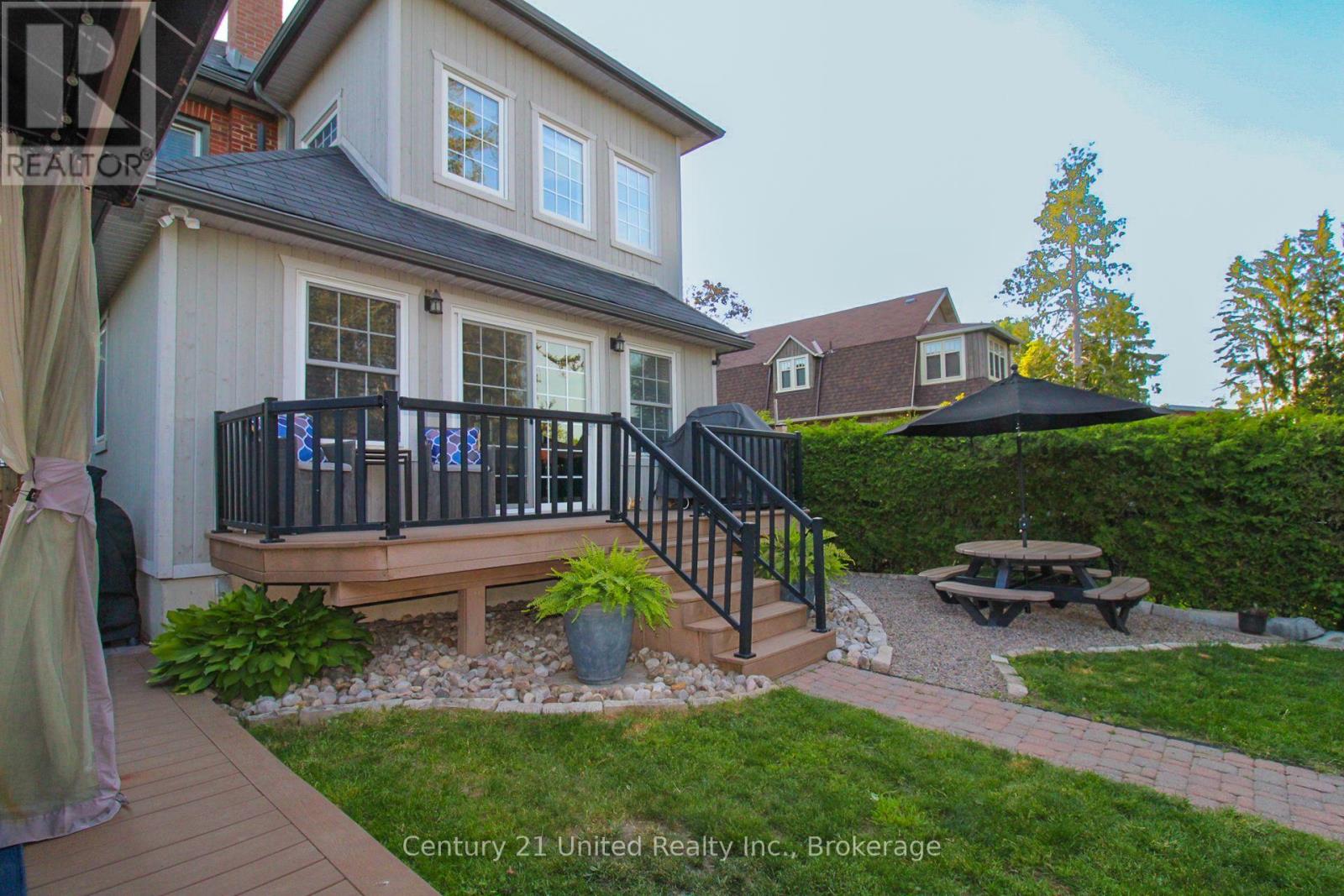 566 WATERFORD STREET - 42