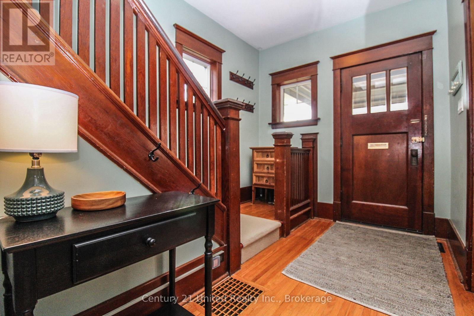 566 WATERFORD STREET - 6
