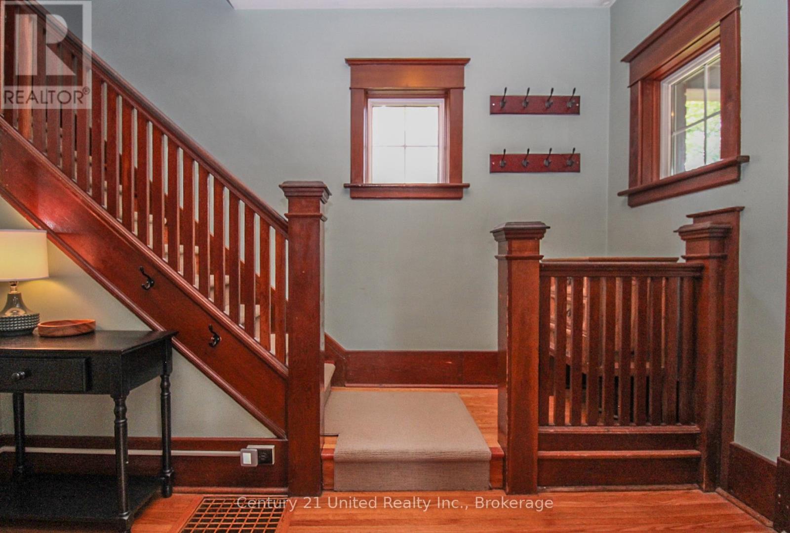 566 WATERFORD STREET - 7