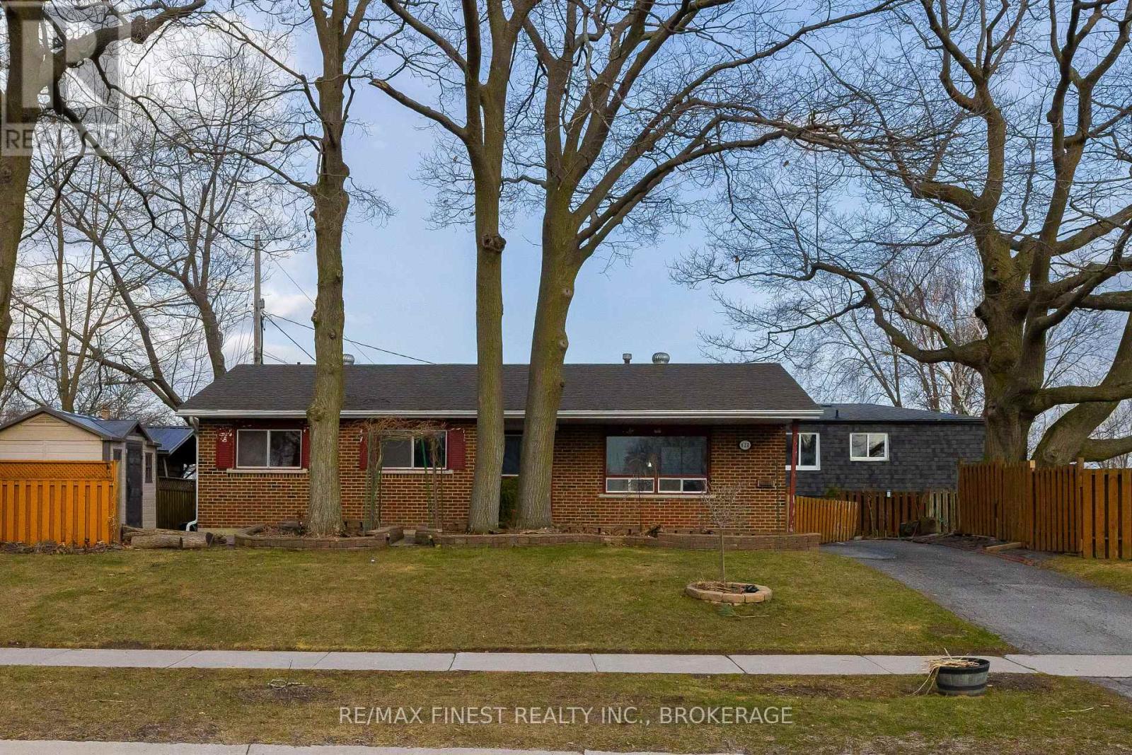 628 STANFORD STREET - 1