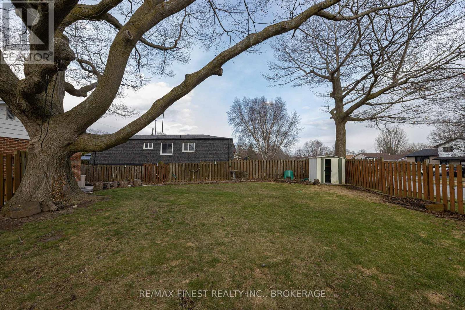 628 STANFORD STREET - 10