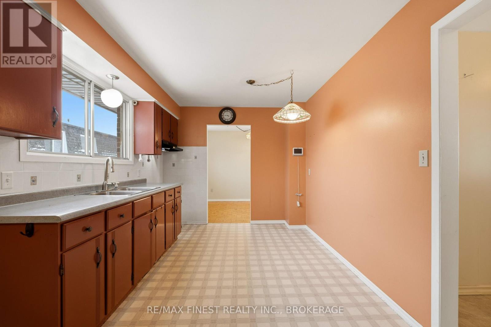 628 STANFORD STREET - 19