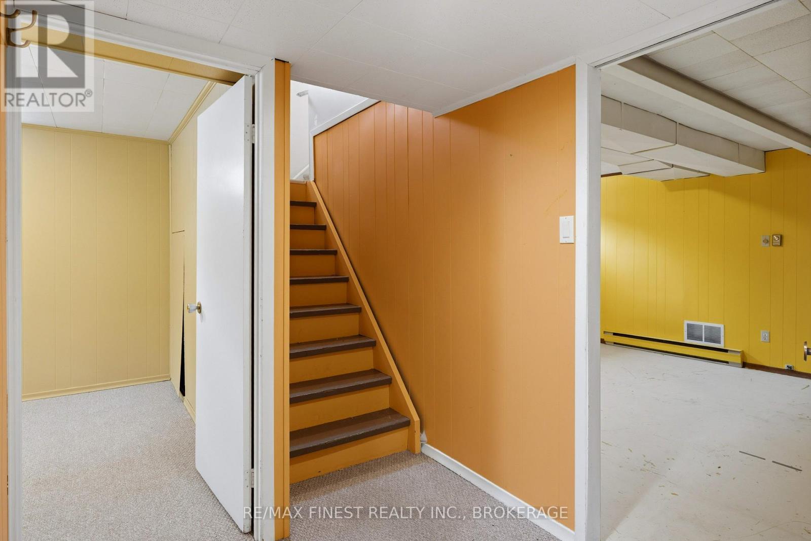 628 STANFORD STREET - 31