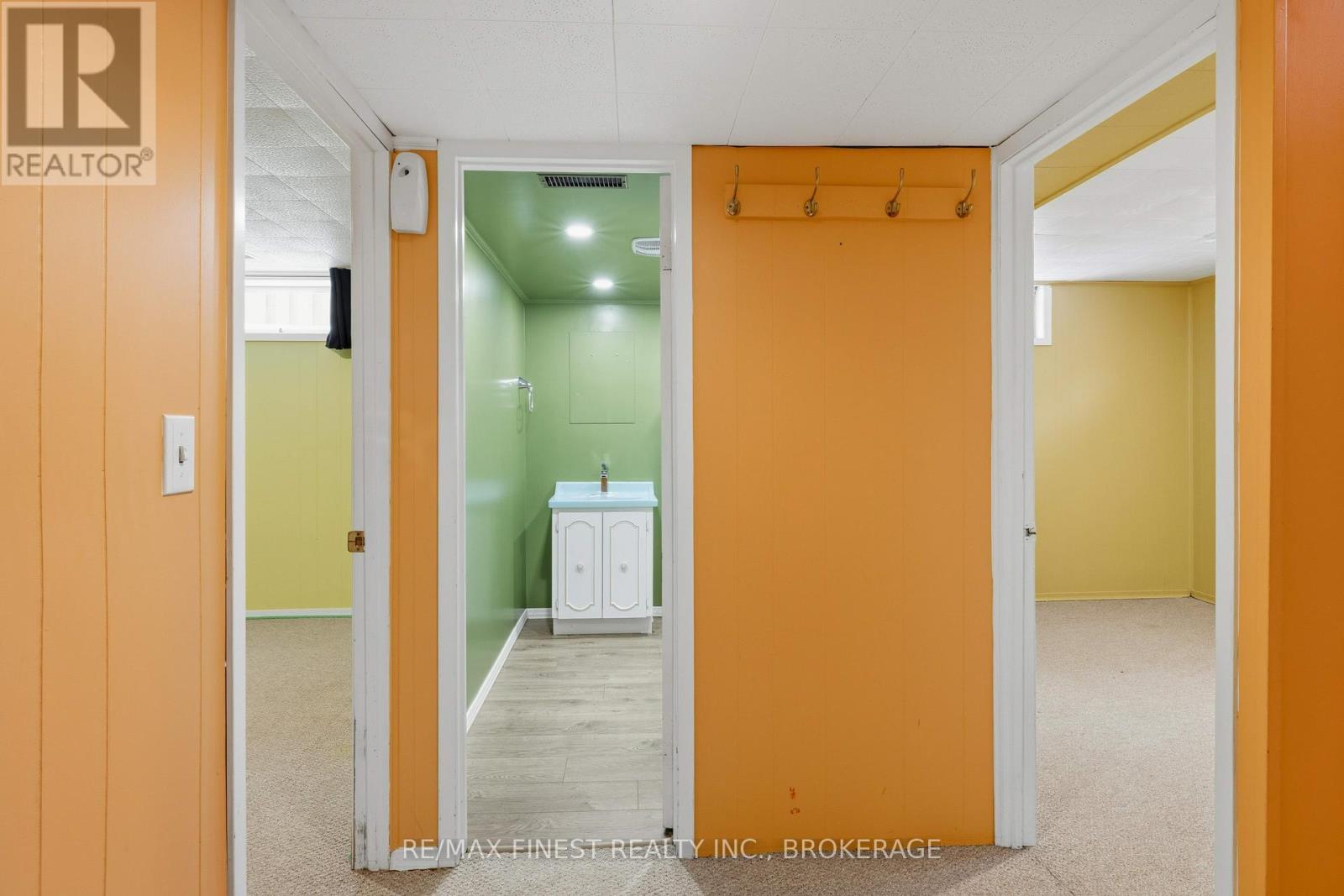 628 STANFORD STREET - 32