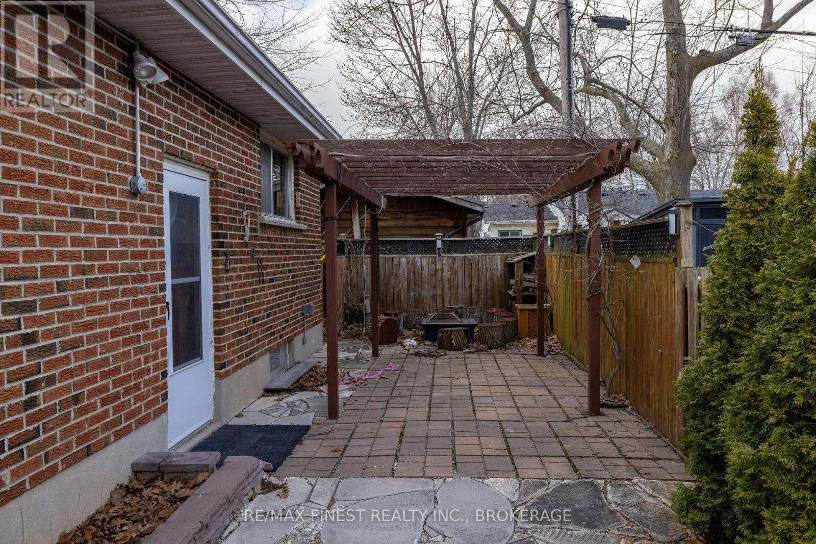 628 STANFORD STREET - 6