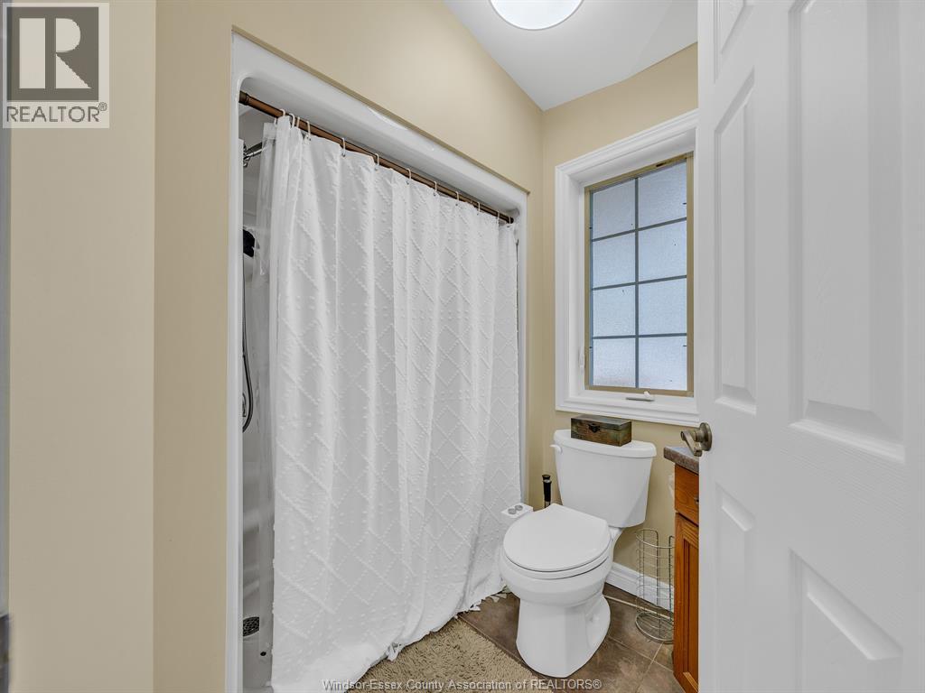229 ST. PETER STREET - 11