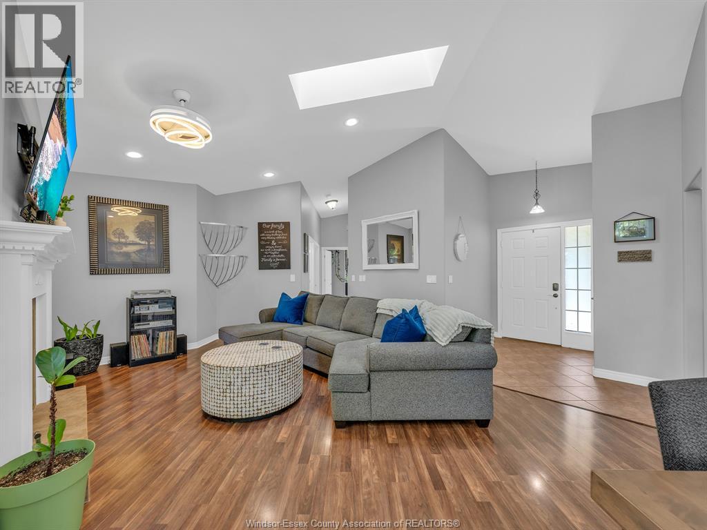 229 ST. PETER STREET - 4