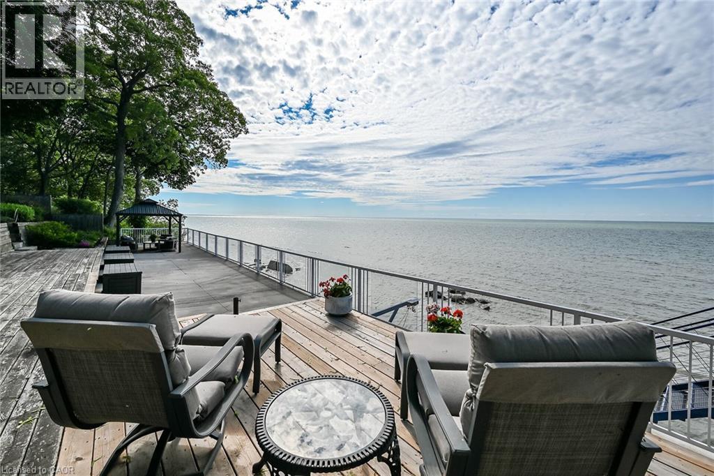 108 LAKESIDE Drive - 38