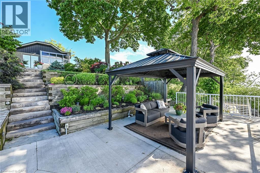 108 LAKESIDE Drive - 41