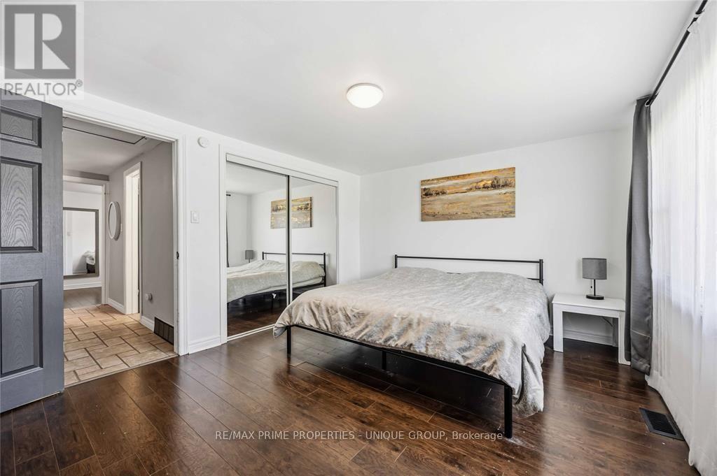 #2B 205 FANE STREET - 22