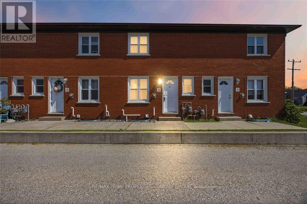 #2B 205 FANE STREET - 31