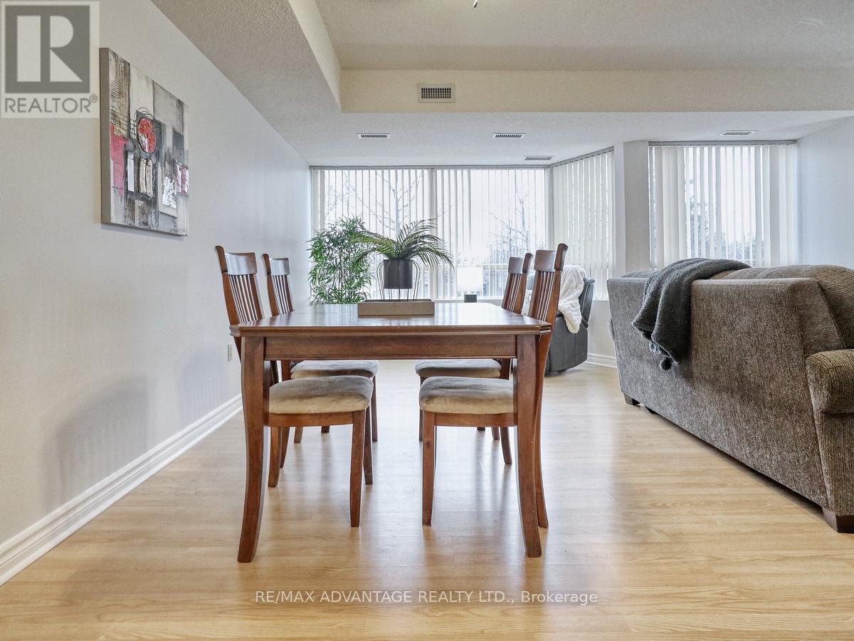 #205 744 WONDERLAND ROAD S - 12