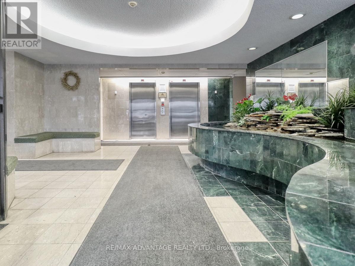#205 744 WONDERLAND ROAD S - 3